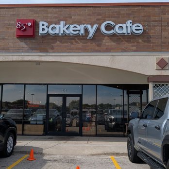 85°C Bakery Cafe-Niles - Bakeries Near Me - Niles, Illinois