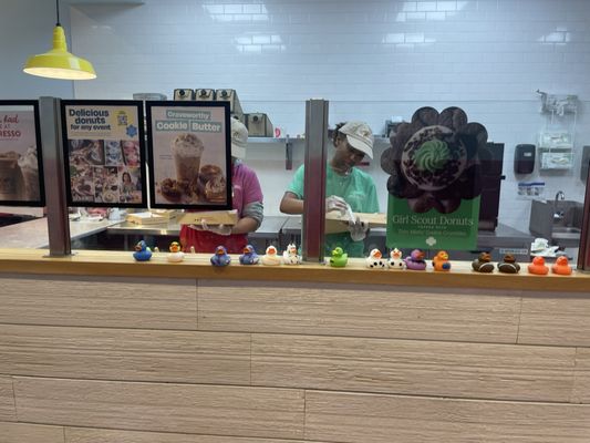 Duck Donuts by null