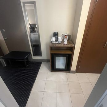 Hyatt Regency Baltimore Inner Harbor - No microwave - Hotels Near Me - Baltimore, Maryland