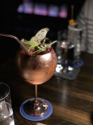 Skaalvenn Distillery & Cocktail Lounge by null