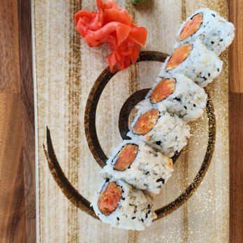 Umai - Spicy Tuna Roll - Sushi Bars Near Me - Roselle, Illinois