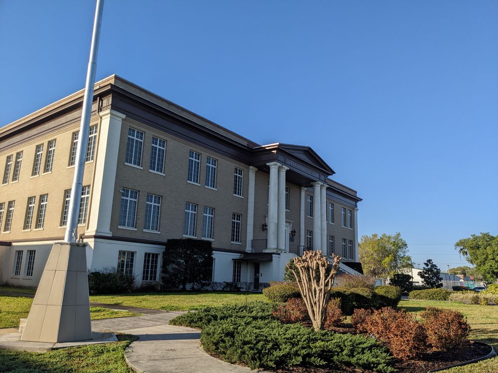 HARDEE COUNTY COURTHOUSE 401 W Main St, Wauchula, Florida Landmarks