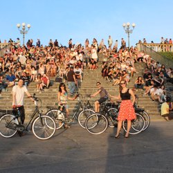 E-Bikes Florence - Luxury electric bike rental at fantastic prices - long range batteries and the finest electric bikes in Florence.