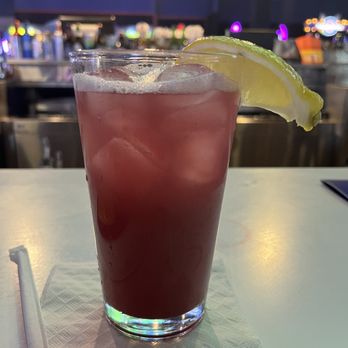 Dave & Buster's Pittsburgh - Homestead - Backwoods blueberry lemonade - American Near Me - Homestead, Pennsylvania