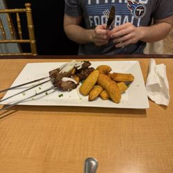 Les Gourmets Cuisine