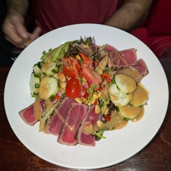J Murphys on Main - Tuna nicoise - American Near Me - Cold Spring, New York