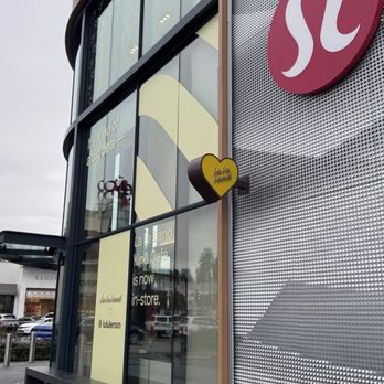 La La Land - LaLaLand Cafe in Lululemon - Cafes Near Me - Houston, Texas