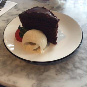 Pizza Express - Chocolate fudge cake - Pizza Near Me - Edinburgh, EDH