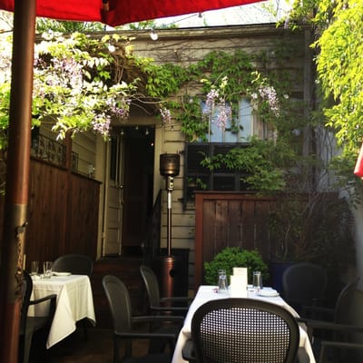 Voila! Bistrot by null