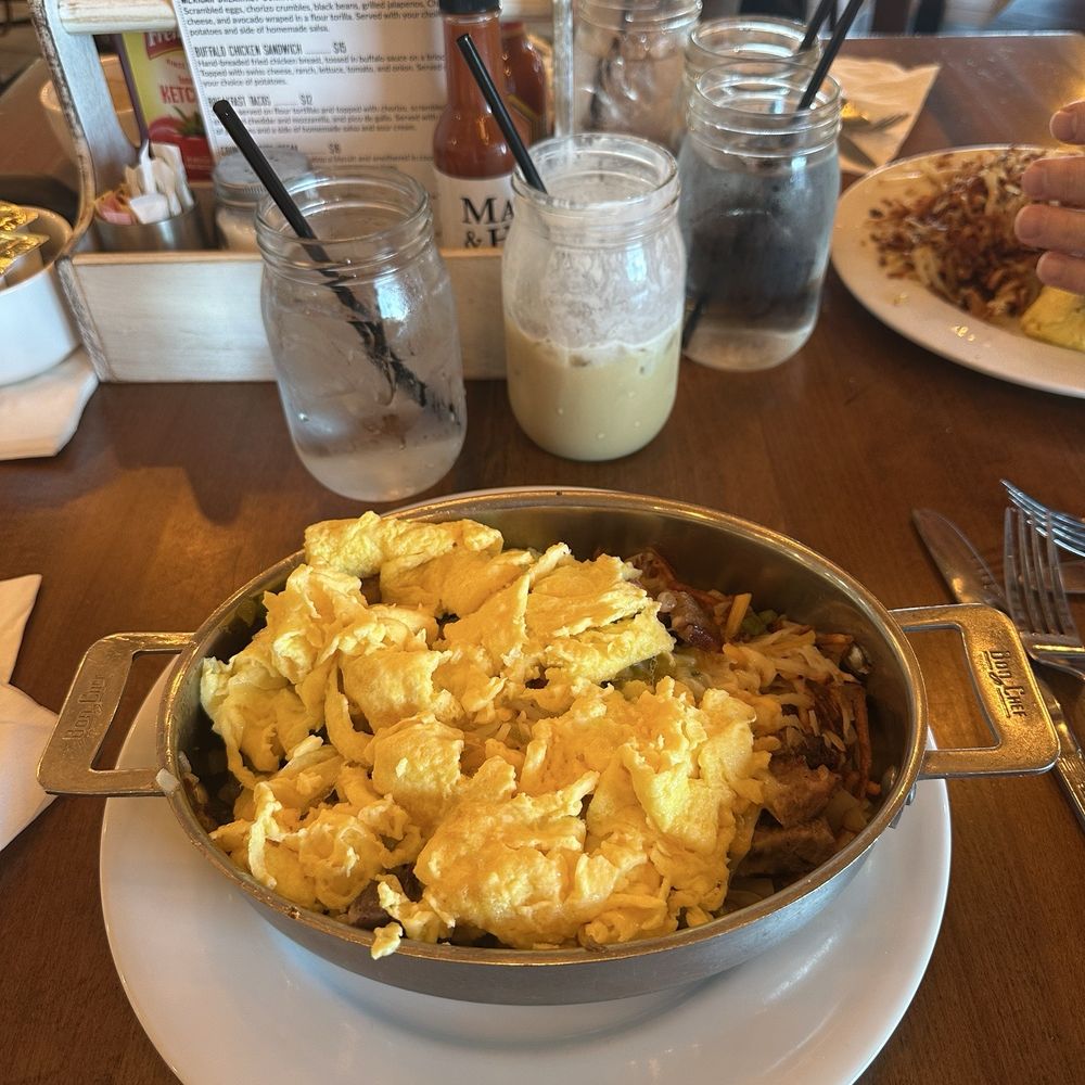 M&H Brisket Skillet