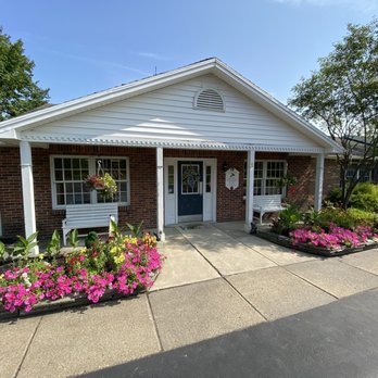 Waynewood Kennels - Front of the building - Pet Sitting Near Me - Elma, New York Waynewood Kennels - Front of the building - Pet Sitting Near Me - Elma, New York