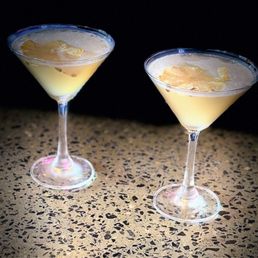 Pineapple water ice martinis!