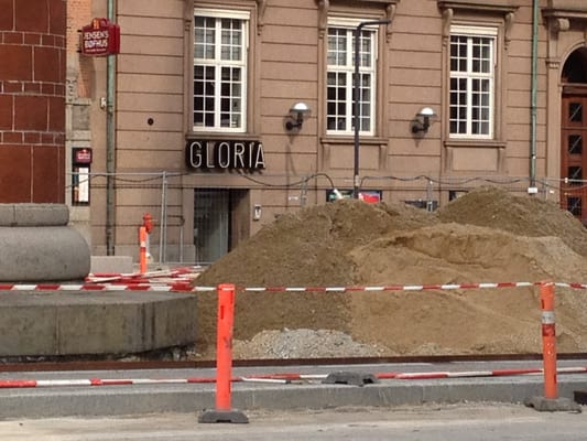 Gloria Biograf by null