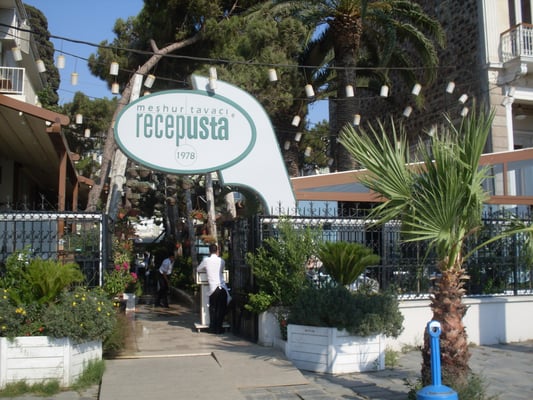 Tavacı Recep Usta Alsancak - İzmir by null