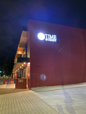 Chronos Winery by null