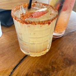 a margarita with a garnish garnish a margarita with a garnish garnish