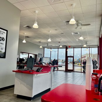 Discount Tire - Entrance - Tires Near Me - Overland Park, Kansas Discount Tire - Entrance - Tires Near Me - Overland Park, Kansas