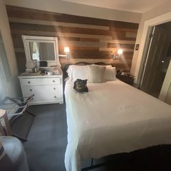 Squam Lake Inn - Holderness room