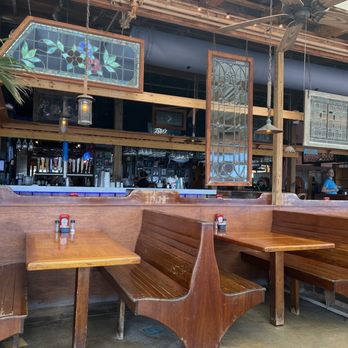 Blackfins Riverfront Grill - Seafood Near Me - Sebastian, Florida