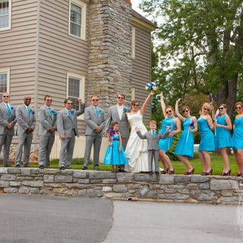 Shenandoah Valley Golf Club - Wedding Party outside the Fairview House (photo by Northern Virginia Wedding Photography) - Golf Near Me - Front Royal, Virginia Shenandoah Valley Golf Club - Wedding Party outside the Fairview House (photo by Northern Virginia Wedding Photography) - Golf Near Me - Front Royal, Virginia