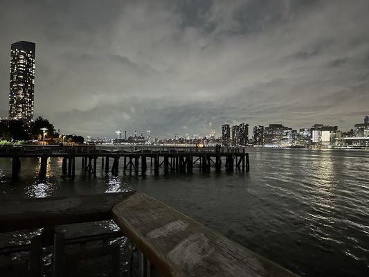 Gantry Plaza State Park by null