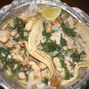 Pupusas Ridgewood - Taco grilled chicken - Salvadoran Near Me - Ridgewood, New York