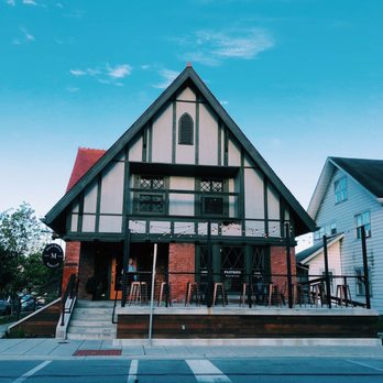 Main & Madison Market Cafe - Outside - Bakeries Near Me - Franklin, Indiana