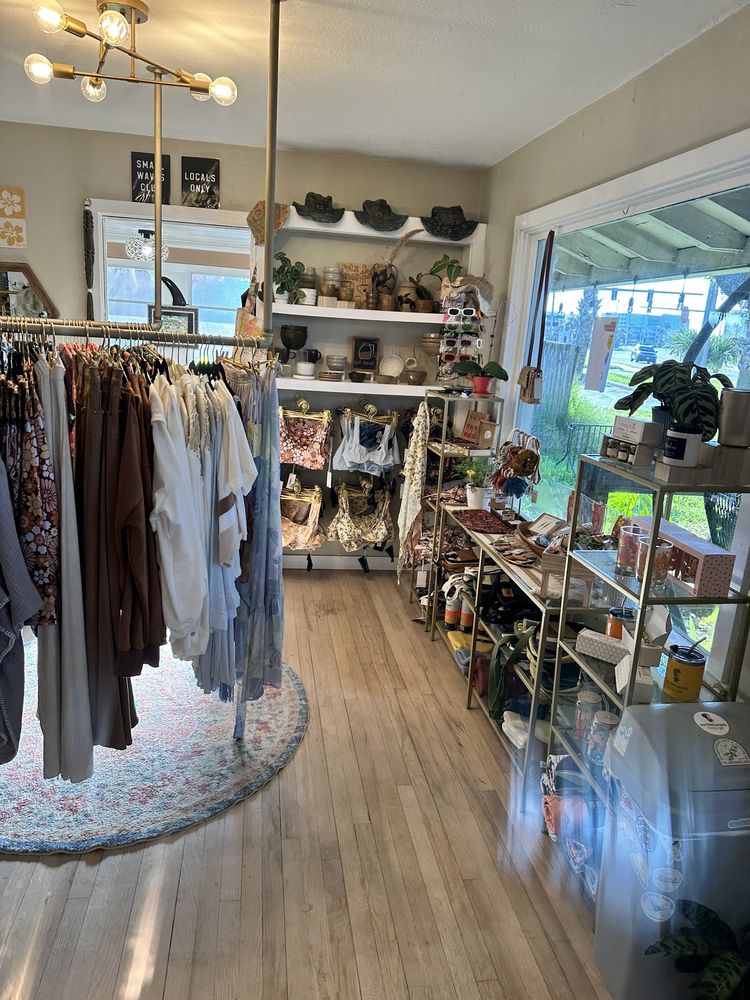 DayBreakers Surf and Coffee Shop