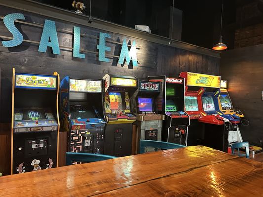 Bit Bar Salem by null