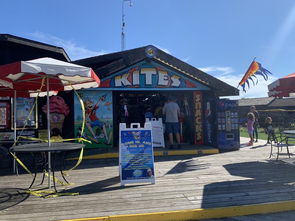 GIFT OF WINGS KITE STORE Updated August 2024 43 Photos & 12 Reviews 1010 N Lincoln