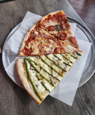 Pauly's Pizza Joint by null