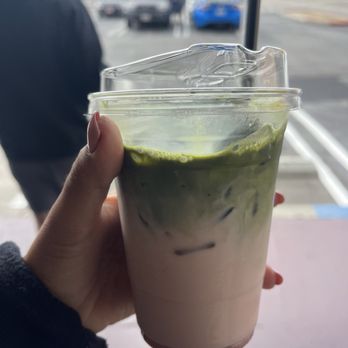 Pruvia Coffee Bar - Strawberry matcha with oatmilk - Coffee & Tea Near Me - Gardena, California Pruvia Coffee Bar - Strawberry matcha with oatmilk - Coffee & Tea Near Me - Gardena, California
