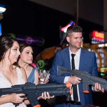 Dave & Buster's Orlando - Photo by @MaryFoskyPhotography - American Near Me - Orlando, Florida
