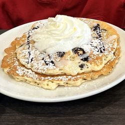 GoodDay Cafe - Oreo pancakes