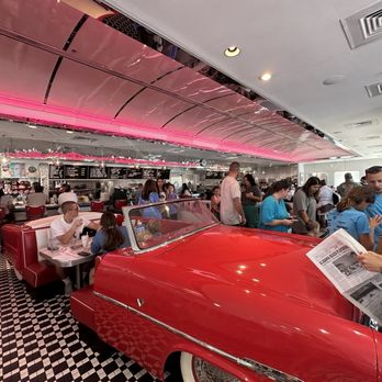 Sunliner Diner - Inside the diner - Diners Near Me - Gulf Shores, Alabama Sunliner Diner - Inside the diner - Diners Near Me - Gulf Shores, Alabama
