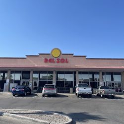 Del Sol Market - Outside