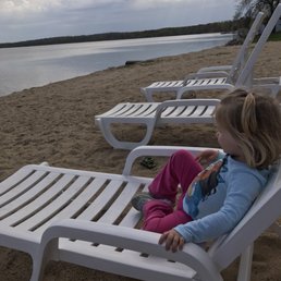Betty enjoyed the beach at dusk. Betty enjoyed the beach at dusk.