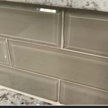 Quality Floor Kitchen & Bath - Imperfections of caulking on tiles and countertop - Kitchen & Bath Near Me - Stafford, Virginia Quality Floor Kitchen & Bath - Imperfections of caulking on tiles and countertop - Kitchen & Bath Near Me - Stafford, Virginia