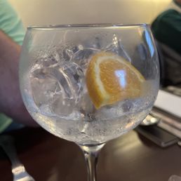 gin with ice