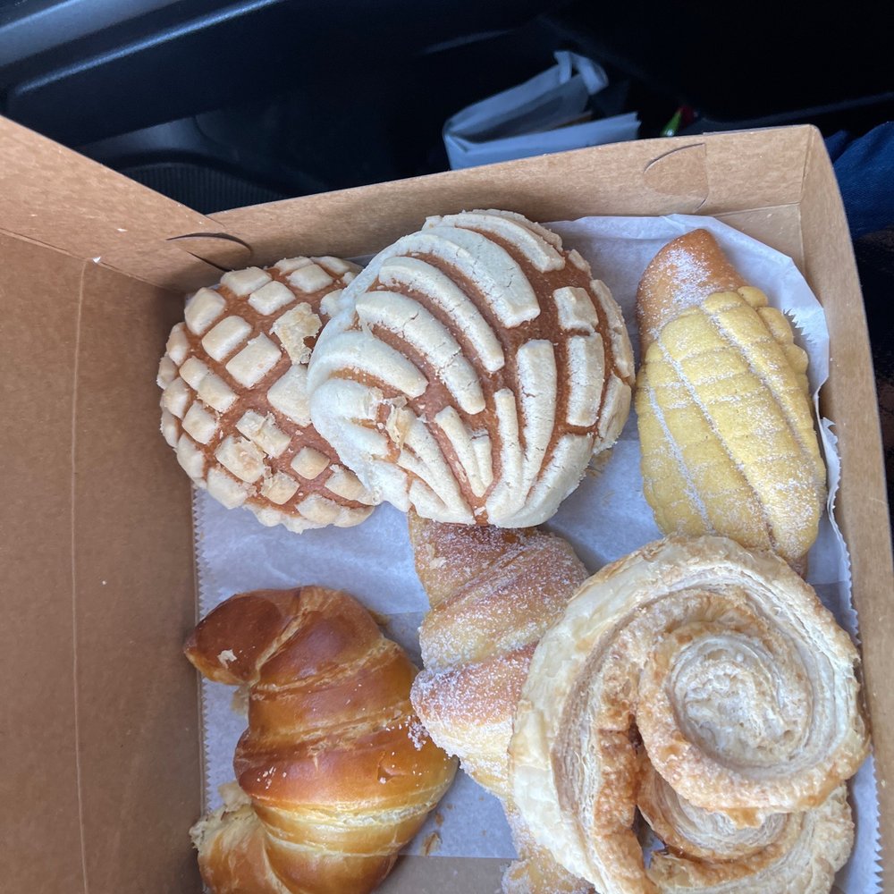 Conchas, Orejas, Cuernos, Elotito