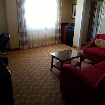Madison Marriott West - Corner room living room - Hotels Near Me - Middleton, Wisconsin Madison Marriott West - Corner room living room - Hotels Near Me - Middleton, Wisconsin