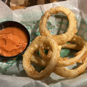 Brogen's South - Onion rings with homemade sauce (interesting, with some zip) - American Near Me - Saint Simons Island, Georgia Brogen's South - Onion rings with homemade sauce (interesting, with some zip) - American Near Me - Saint Simons Island, Georgia