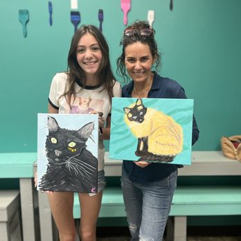 Paint 'n Pour - Mother / daughter duo - Paint & Sip Near Me - Redondo Beach, California