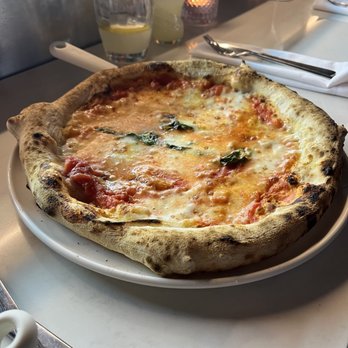 Le Favole - Margherita - Italian Near Me - València, V Le Favole - Margherita - Italian Near Me - València, V