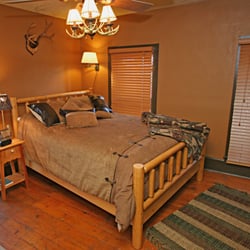 Okoboji Country Inn - Okoboji Country Inn, 2nd Floor Photo by Amelia & Doug Painter