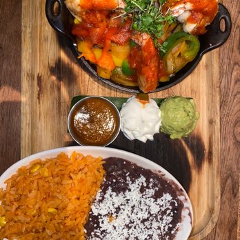 Sol Agave - Shrimp fajitas - New Mexican Cuisine Near Me - Santa Monica, California Sol Agave - Shrimp fajitas - New Mexican Cuisine Near Me - Santa Monica, California
