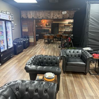 Smoke Break Cigar Lounge - Inside - Tobacco Shops Near Me - Columbia, South Carolina Smoke Break Cigar Lounge - Inside - Tobacco Shops Near Me - Columbia, South Carolina