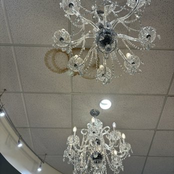 Windsor - Accessories Near Me - Roseville, Minnesota
