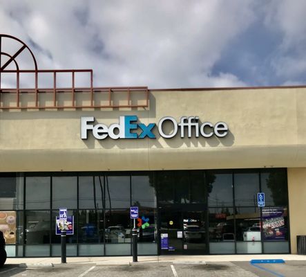 FEDEX OFFICE PRINT & SHIP CENTER - Updated November 2025 - 25