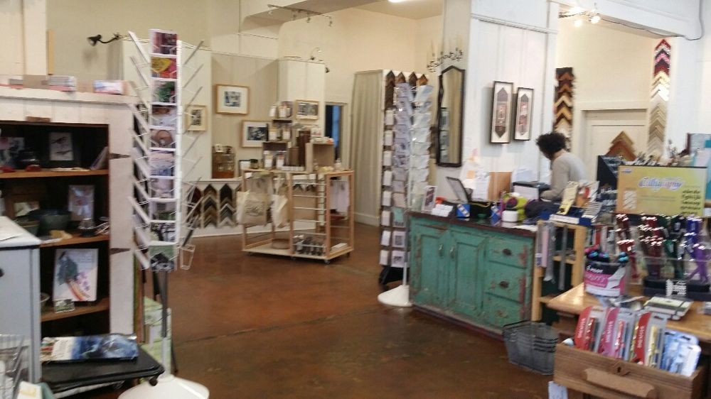 CREATIVE FRAMING & THE ART BOX Updated October 2024 10 Photos